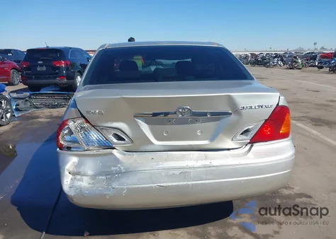 2001 Toyota Avalon Xls from USA, damaged, VIN 4T1BF28B71U158155